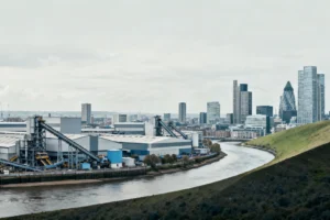 UK Economy Shows Modest Growth in August GDP Report Amid Budget Preparations - Professional coverage